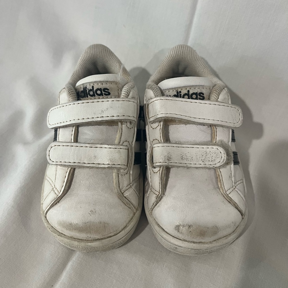 adidas toddler girls shoes - size 4